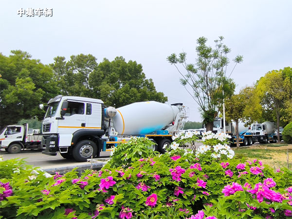 牡丹綻妍 譜寫(xiě)新篇 | 從車(chē)間到牡丹園，這些行業(yè)大腕為何集體"點(diǎn)贊"？