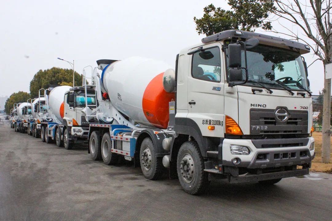 草長鶯飛二月天，凌宇攪拌赴前線！