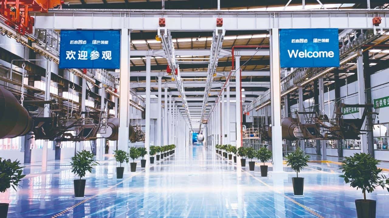 《河南衛視》聚焦中集車輛洛陽攪拌車智能工廠