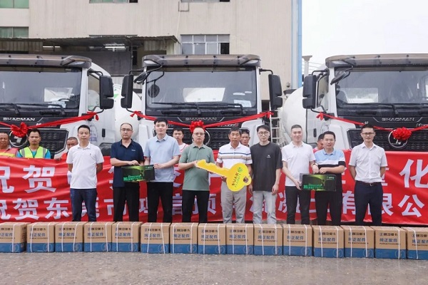【發(fā)車(chē)新聞】陜汽&凌宇攪拌車(chē)交付客戶！